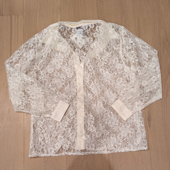 Dead Stock 90's Cream Lace Button-Up Blouse - Picture 4 of 6